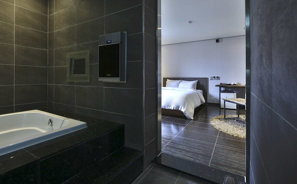 Hill House Motel Pocheon Bagian luar foto