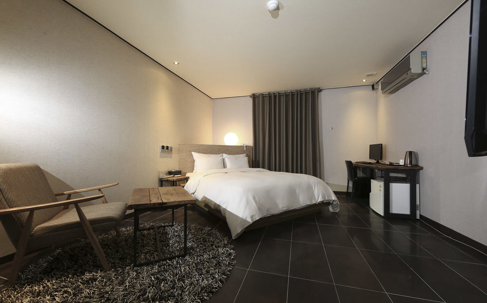 Hill House Motel Pocheon Bagian luar foto